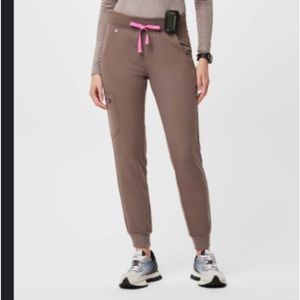 NWT never worn Zamora joggers.